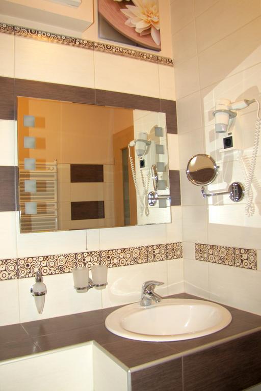 Dunalux Apartman Győr Habitación foto