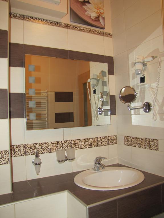 Dunalux Apartman Győr Habitación foto